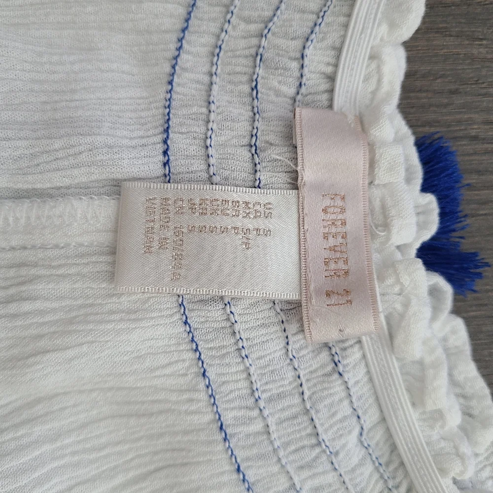 Embroidered Top - Picture 2 of 3